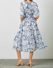 Load image into Gallery viewer, Blue and White Pleated Floral Dress