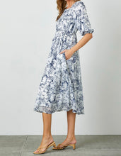 Load image into Gallery viewer, Blue and White Pleated Floral Dress