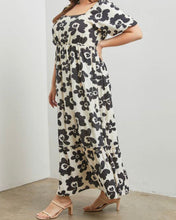 Load image into Gallery viewer, Plus Emilee Floral Maxi Dress