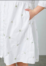 Load image into Gallery viewer, Plus Embroidered Floral Poplin Tunic/Dress