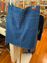 Load image into Gallery viewer, Arizona - Short Light Blue Denim Skirt