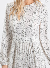 Load image into Gallery viewer, Polka Dot Long Sleeve Midi Dress