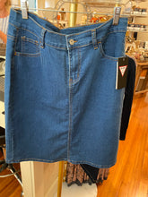 Load image into Gallery viewer, Arizona - Short Light Blue Denim Skirt